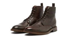 Chaves Dark Brown